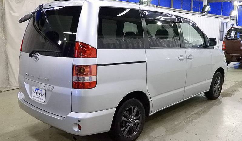 TOYOTA NOAH, 2003 complet