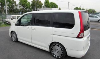 NISSAN SERENA, 2008 complet