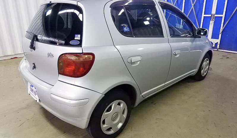 TOYOTA VITZ (YARIS), 2002 complet