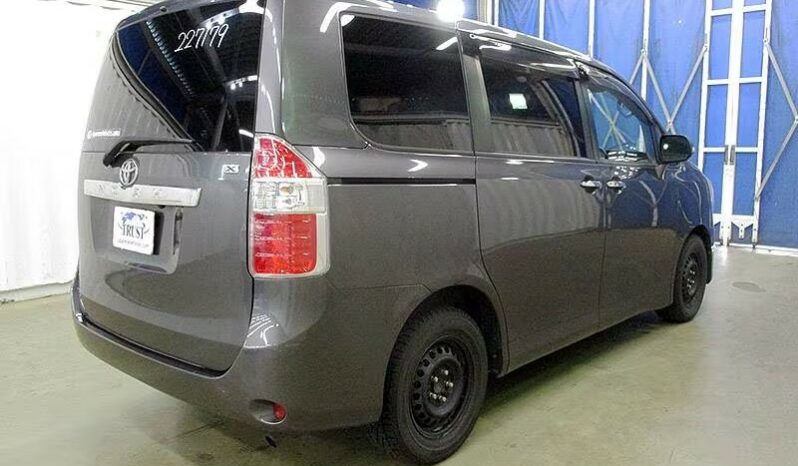 TOYOTA NOAH, 2010, S/N 227179 complet