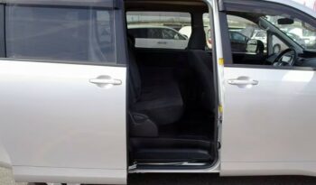 TOYOTA NOAH, YY, 2013, S/N 241364 complet